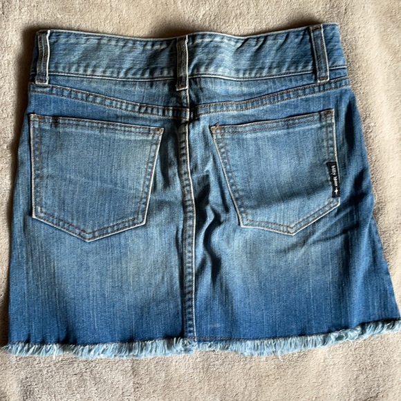 Jean Mini - Picture 3 of 3